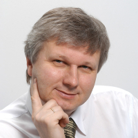 Prelegent Janusz Starościk