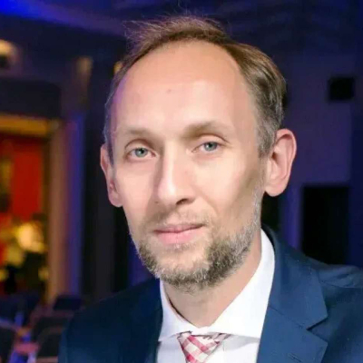 Prelegent Michał Wekiera